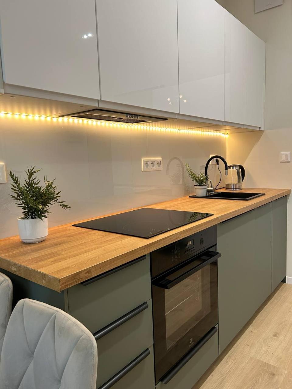 Warsaw Airport Apartment ภายนอก รูปภาพ